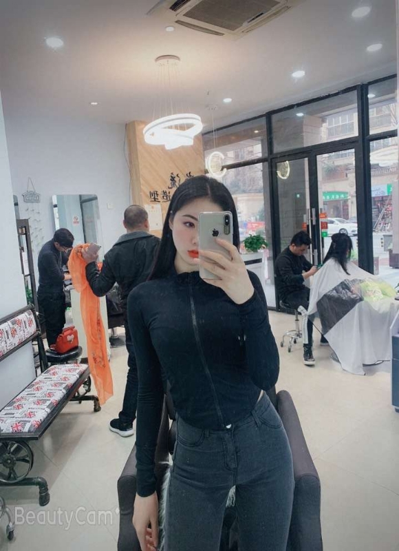 婷婷的第四张照片--香港交友中心