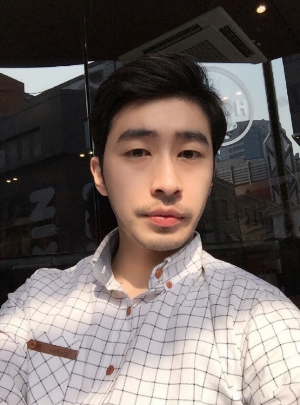 遼闊的第一张照片--香港交友中心