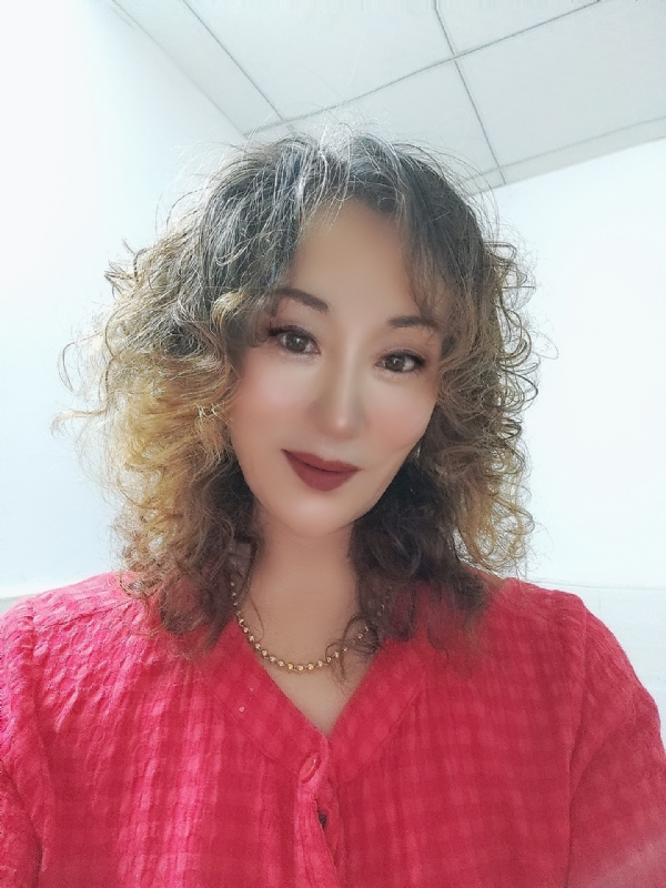 燕子的第一张照片--香港交友中心