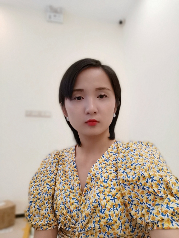 不言懂的第一张照片--香港交友中心