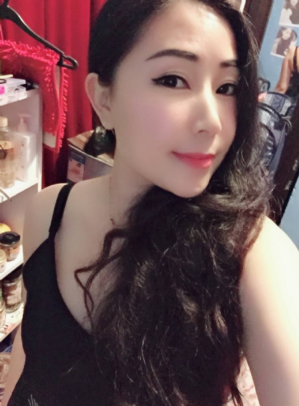 小女人的第一张照片--香港交友中心