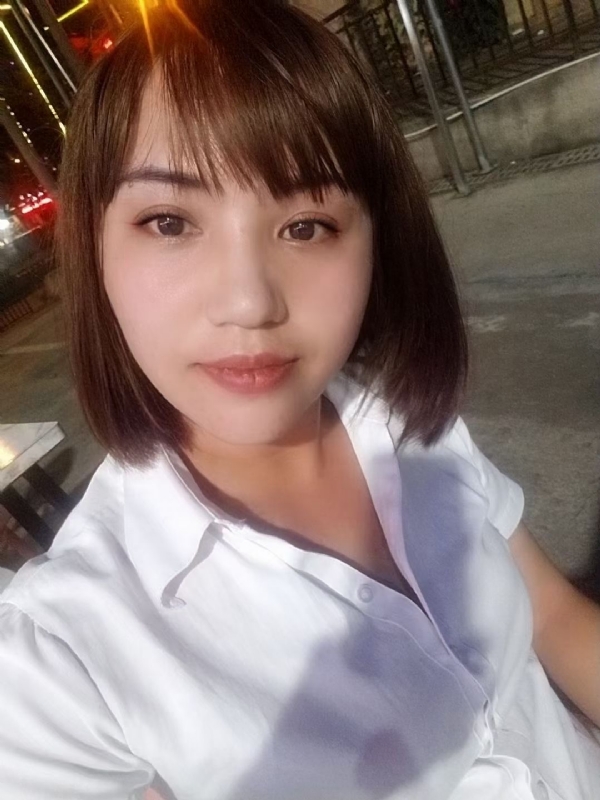 CC的第二张照片--香港交友中心