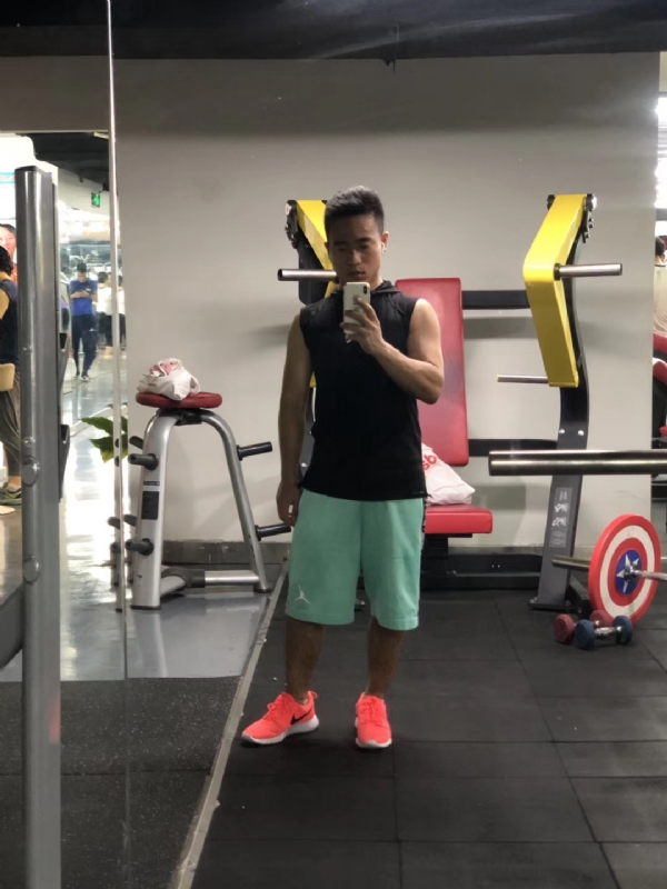 好运降临的第一张照片--香港交友中心