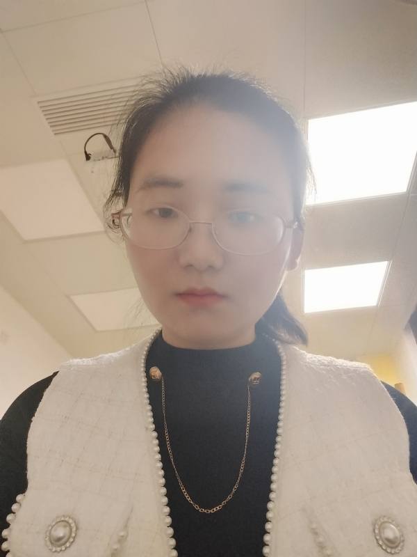 闲敲棋子的第二张照片--香港交友中心