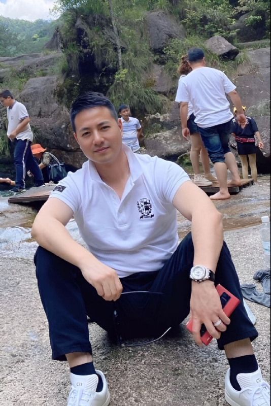 勿忘初心的第三张照片--香港交友中心