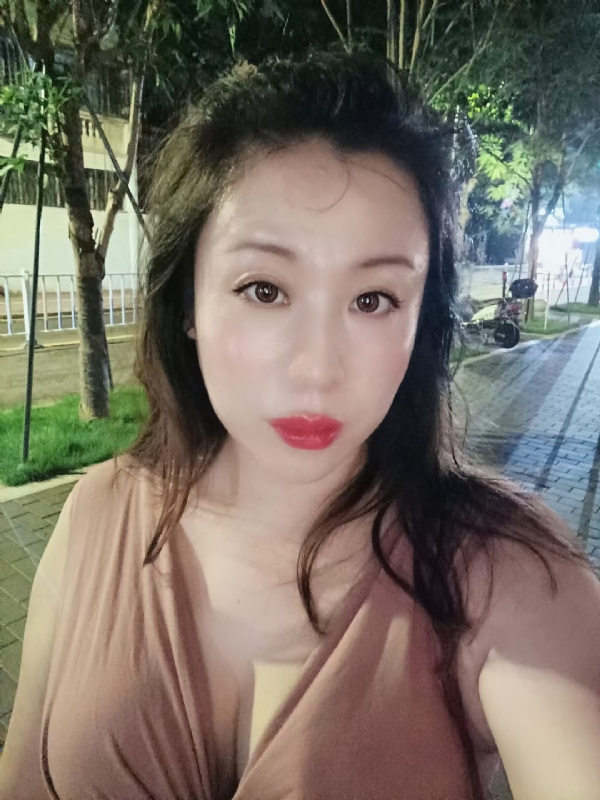 叶子青青的第一张照片--香港交友中心