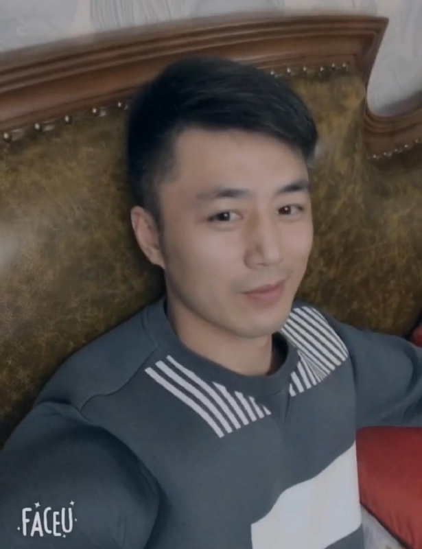 楊政宇的第一张照片--香港交友中心